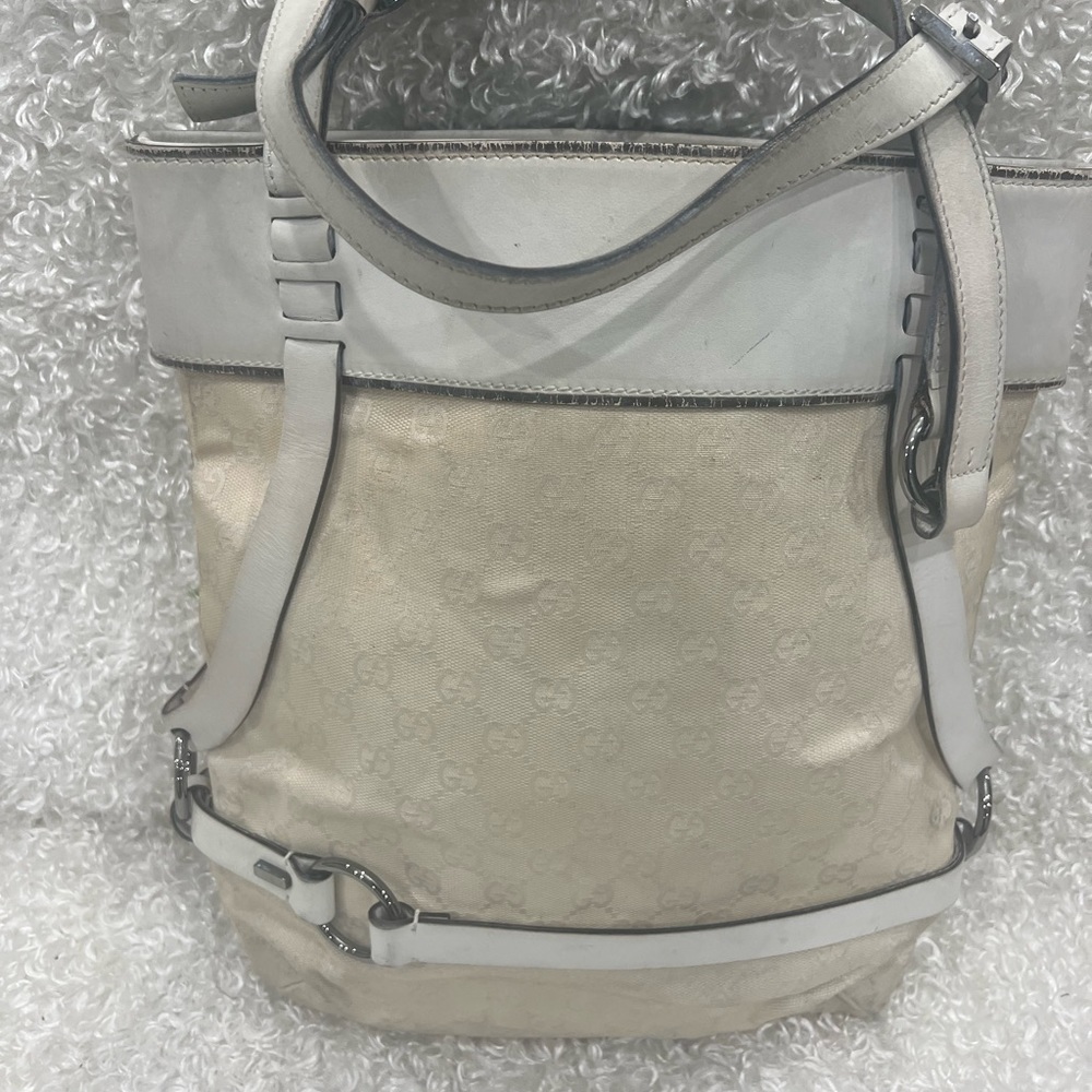 GUCCI WHITE LEATHER GG CANVAS BUCKET BAG